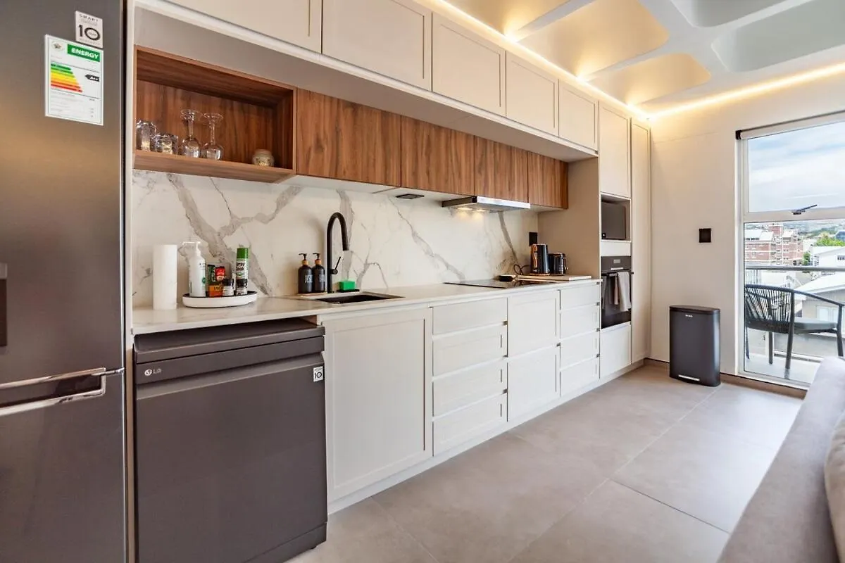 アパート Luxury City-Center Apt With Balcony, Aircon & View ケープタウン 南アフリカ