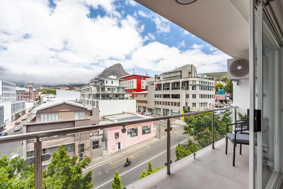 Luxury City-Center Apt With Balcony, Aircon & View ケープタウン 南アフリカ