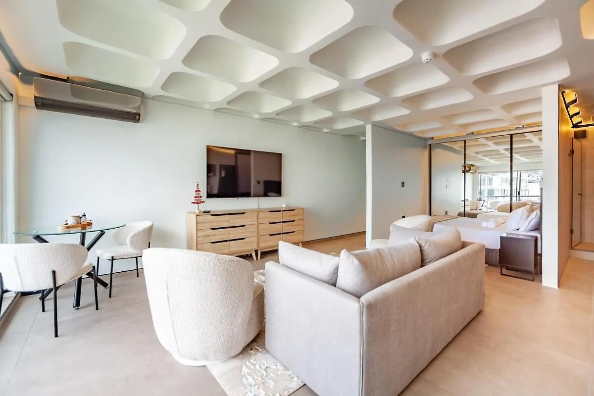 Luxury City-Center Apt With Balcony, Aircon & View ケープタウン 南アフリカ